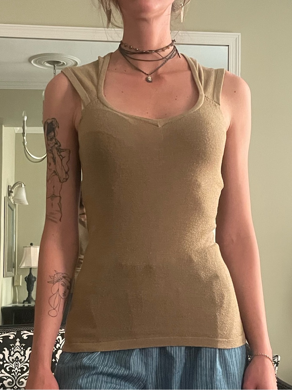 Vintage Gold Ribbed Tank Top - Picture 6 of 9